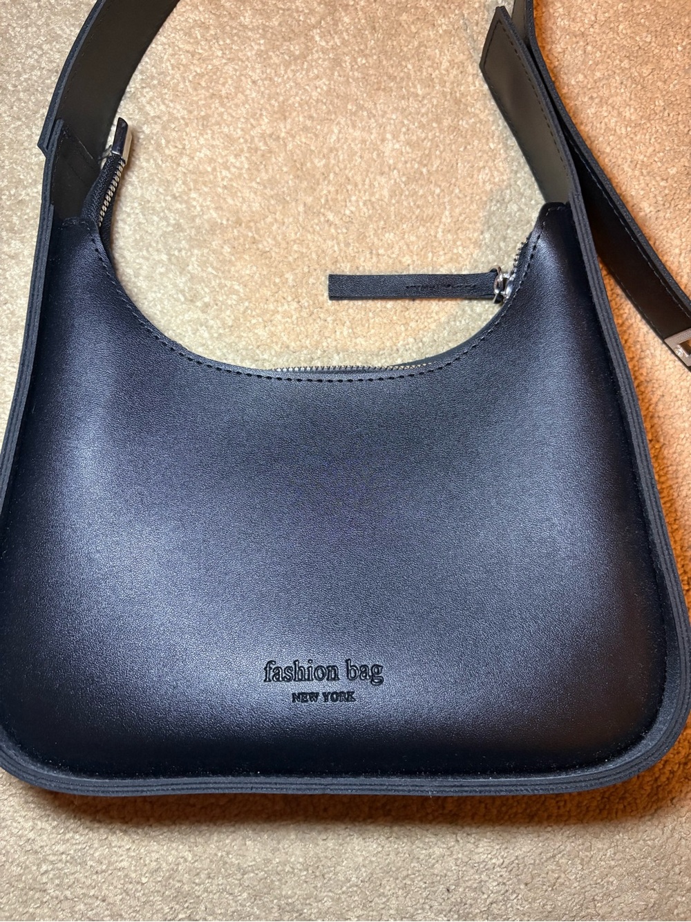 Black "fashion bag" New York Shoulder Bag